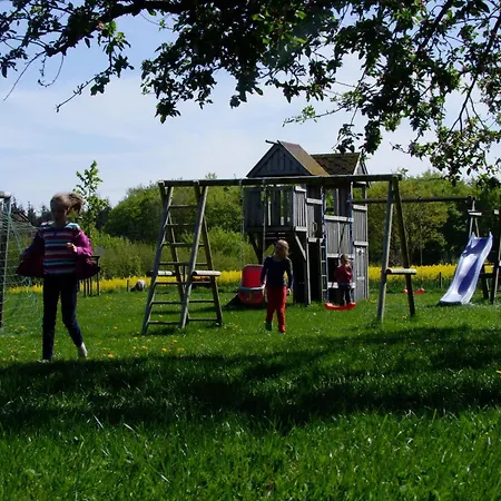 Holzhaus Auf Dem Ferienhof Sell * Stoltebull